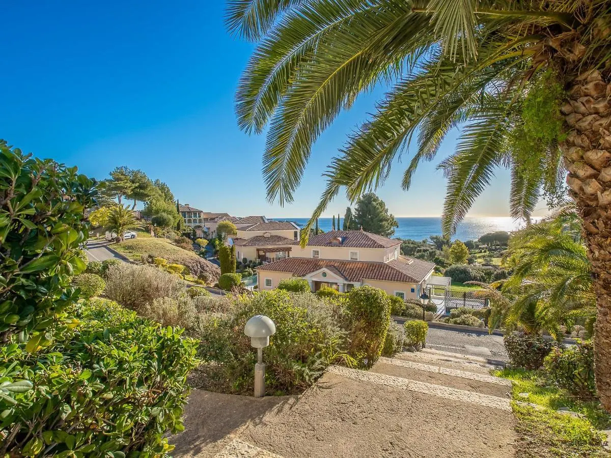 Saint-Raphaël Apartment Village Cap Esterel - L'Esquinade-97 By Interhome