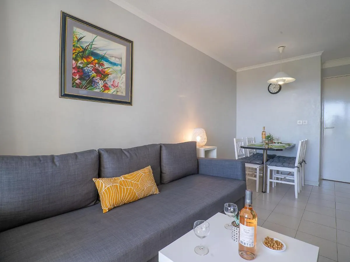 Saint-Raphaël Apartment Village Cap Esterel - L'Esquinade-97 By Interhome